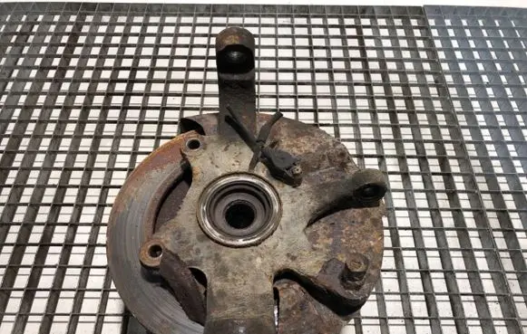 SsangYong Musso Front wheel hub spindle knuckle