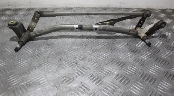 Renault Megane II Front wiper linkage 