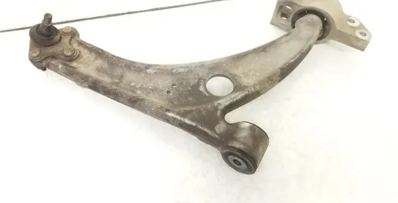 Volkswagen PASSAT B6 Front lower control arm/wishbone 3C0407153B 3C0199231D