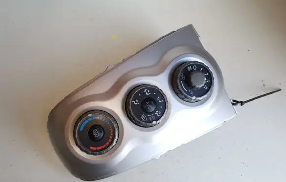 Toyota Yaris Climate control unit 554060D190 758818 758857