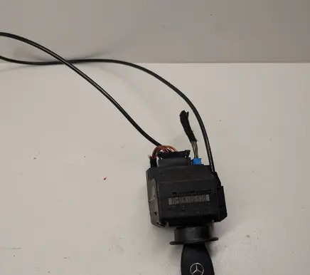 Mercedes-Benz E W211 Ignition lock 2115451408 2202670164 33002209