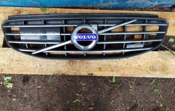 Volvo XC60 Front grill 31353832