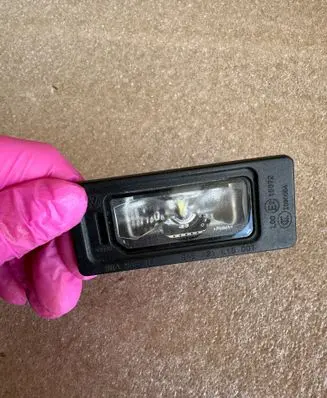 Volkswagen Tiguan Allspace Number plate light 5na943021