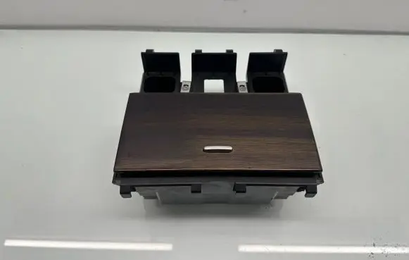 Jaguar XF X250 Cup holder 8X2354045022a S10511 E129652100