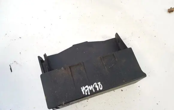 Opel Astra G Fuse box cover 90589541