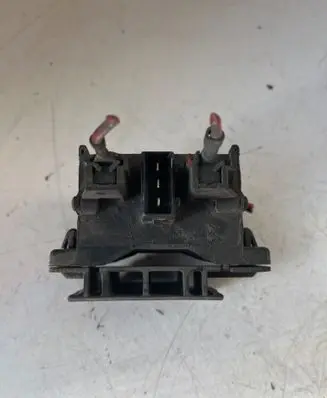 Volvo S70 V70 V70 XC Glow plug pre-heat relay 09442051