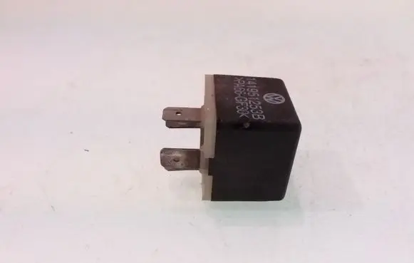 Volkswagen Caddy Other relay 141951253B PA66GF30