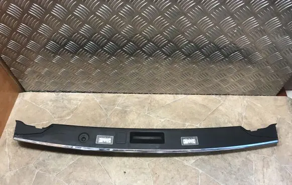BMW 7 F01 F02 F03 F04 Number plate light 7194176