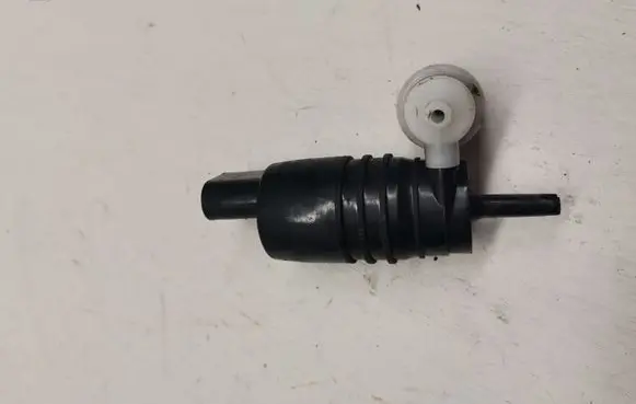 BMW X5 F15 Windscreen/windshield washer pump 7388349