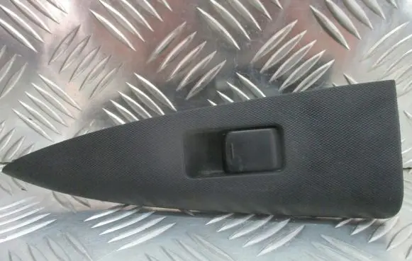 Nissan Note (E11) Electric window control switch