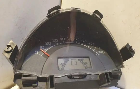 Smart ForTwo I Speedometer (instrument cluster) 0010124V003 88458013