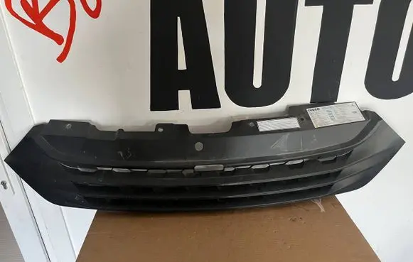 Iveco Daily 6th gen Front grill 5802025116 5802025144K