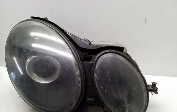 Mercedes-Benz E W211 Headlight/headlamp 15436001 16156400