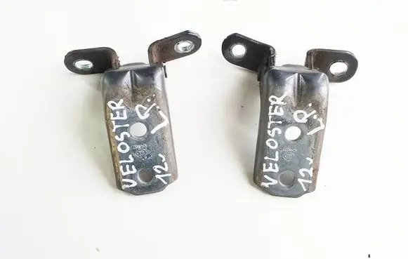 Front door hinge set