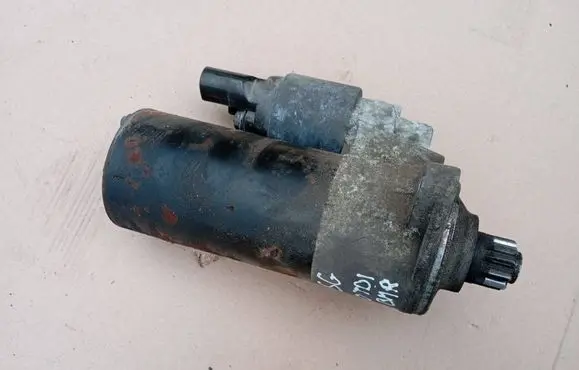 Volkswagen PASSAT B6 Starter motor 02E911023H