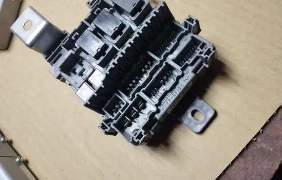 Honda Legend Fuse module KA07GOV051227