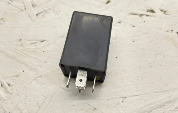 Volkswagen Transporter - Caravelle T4 Other relay 701963281