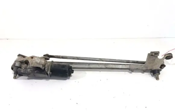 Front wiper linkage and motor
