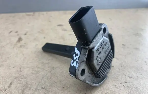 BMW X5 E53 Oil level sensor 7508003 12617508003 12611439810