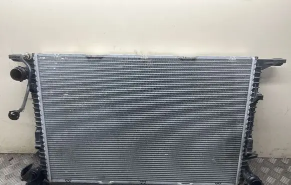 Audi A7 S7 4G Coolant radiator 8K0121251H