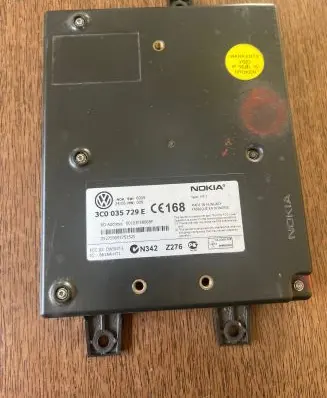 Volkswagen PASSAT B6 Phone control unit/module 3C0035729E 661AAHT1 00103FE806BF