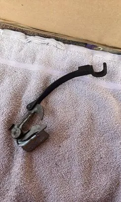Peugeot 308 Engine bonnet/hood lock/latch loop/hook 9678334080