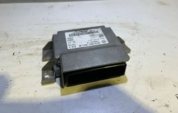 Volkswagen PASSAT B6 Hand brake control module 3C0907801B 15658301B GN00060043D