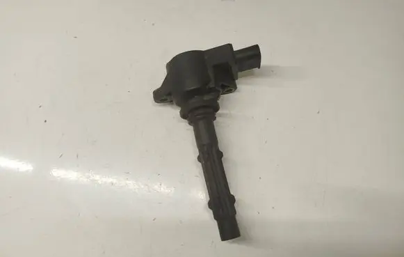 Mercedes-Benz CLS C219 High voltage ignition coil A0001502780