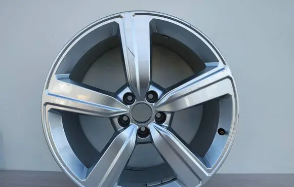 Audi e-tron R20 alloy rim 4KE601025S