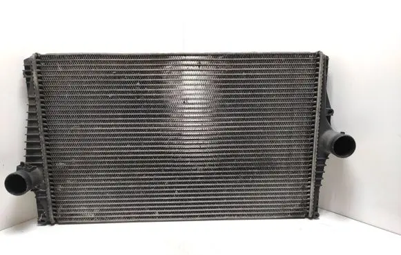 Volvo XC90 Intercooler radiator 30748808