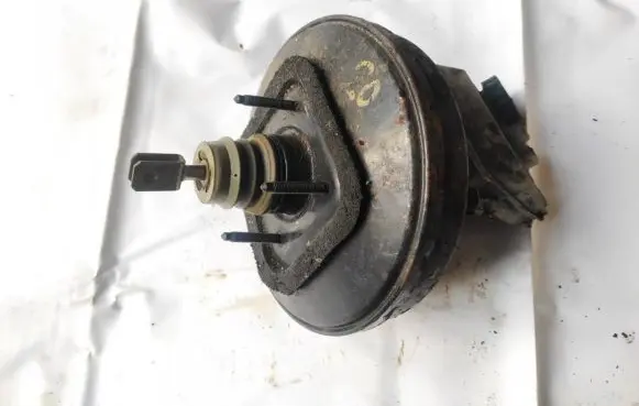 Peugeot 206 Brake booster 9634942780