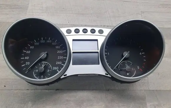 Mercedes-Benz ML AMG W164 Speedometer (instrument cluster) A2C53168071 A2C53361675 PA2519003200