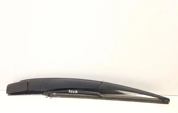 Nissan Juke I F15 Rear wiper blade arm 80001817 80019327
