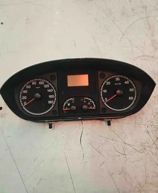 Speedometer (instrument cluster)
