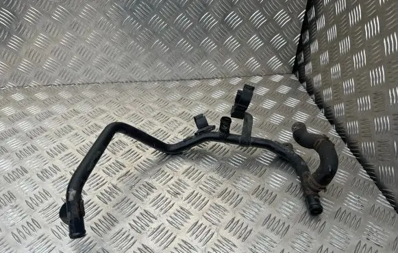Volkswagen Golf VII Engine coolant pipe/hose 5Q0121070AH 5Q0121051B