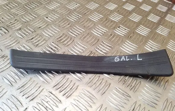 Toyota RAV 4 (XA20) Rear sill trim cover 6791642010
