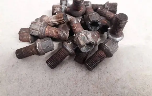 Audi A6 S6 C6 4F Nuts/bolts 