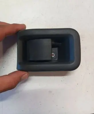Volvo V70 Engine bonnet (hood) release handle 30779851