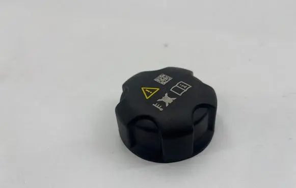 BMW 1 F40 Coolant expansion tank/reservoir cap 