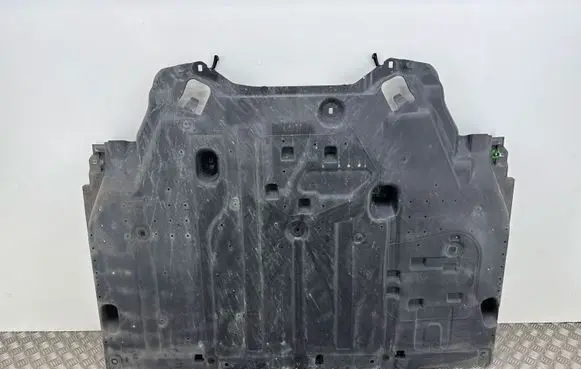 Opel Mokka B Engine splash shield/under tray 9847060580