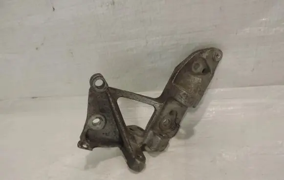 Ford Focus Engine mounting bracket F1FQ-10KQ18-BA