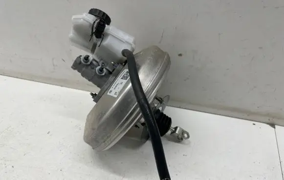 BMW X1 F48 F49 Brake booster 6872076