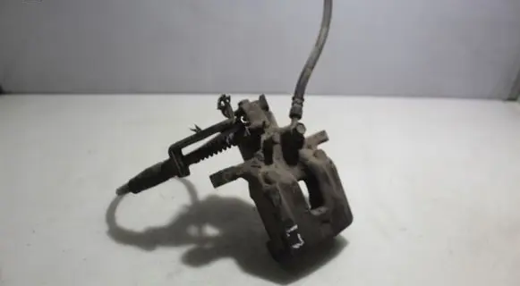 Hyundai i30 Rear brake caliper