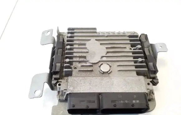 Volkswagen Touran II Engine control unit/module 03L906023ND