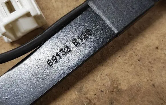 Ford Focus C-MAX Front seatbelt buckle 6513096 B9132E126