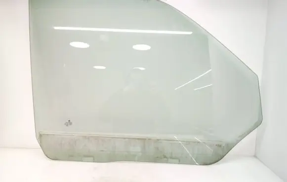 Volkswagen Transporter - Caravelle T5 Front door window glass four-door 7H0845202D DOT27M24100AS2 E000184