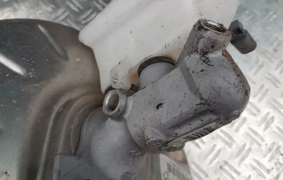 Mercedes-Benz B W246 W242 Master brake cylinder