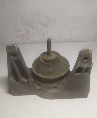 Audi A6 S6 C4 4A Engine mount bracket 4A0199352