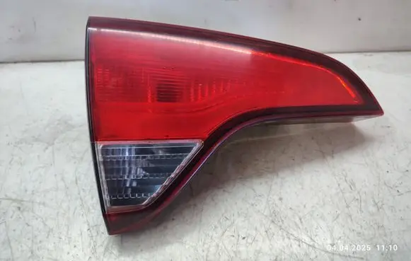 KIA Sorento Tailgate rear/tail lights