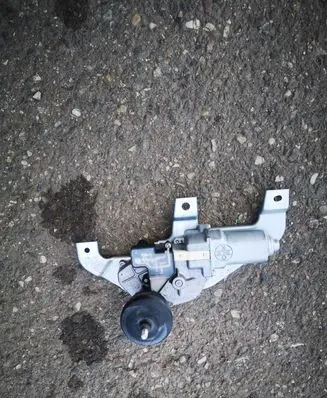 Suzuki SX4 Rear window wiper mechanism 